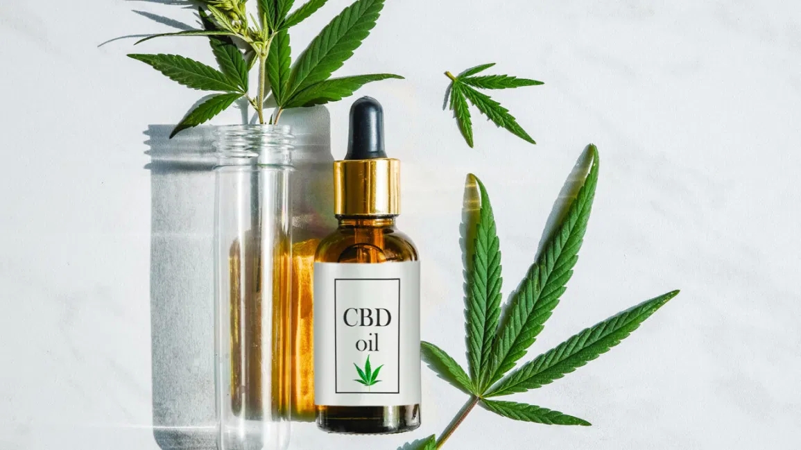 Improve Your Health with a Customized Blend of Essential oils and CBD
