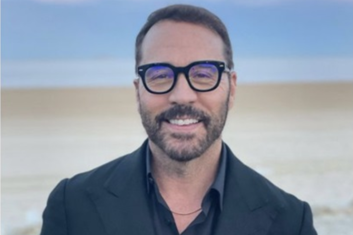 The Charisma of Jeremy Piven: A Closer Look