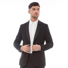 Groom’s Haven: Men’s Wedding Collection Unleashed